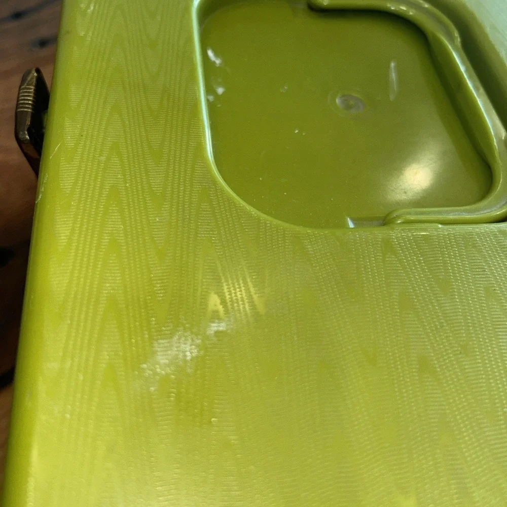 Vintage 70s Wilson Wil-hold Sewing Box Avocado Green W/ Button & Accessory Tray